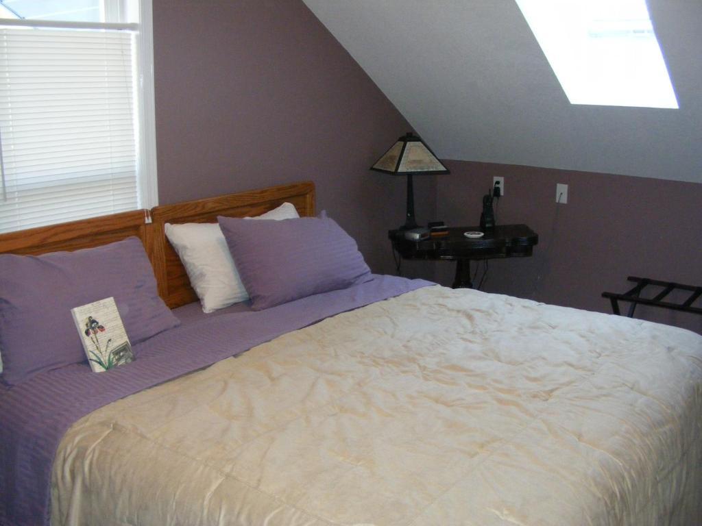 Hummingbird Bed & Breakfast Port Alberni